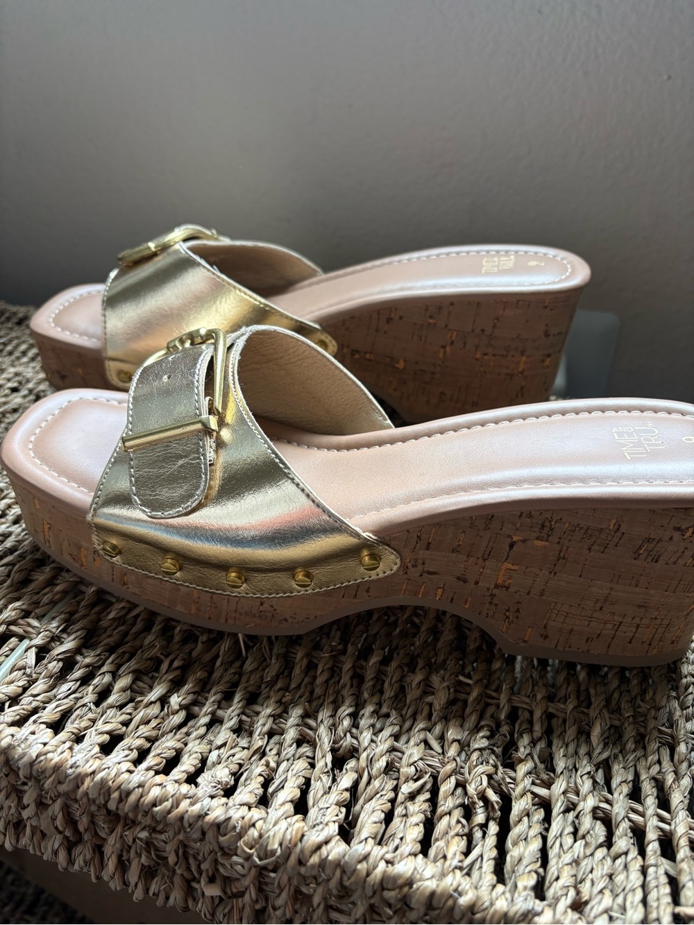 New Time and Tru Gold Metallic Cork Wedge Slide Sandals - Picture 2 of 5